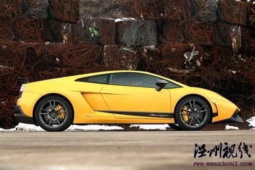 愤怒的公牛 试驾兰博基尼Superleggera 汽车之家