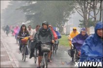 近日河北降雨气温低 预计未来三天仍有雨