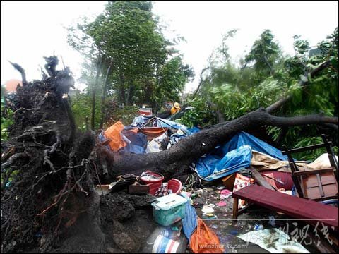 “纳沙”横扫菲律宾致16人亡 医院积水病人转移