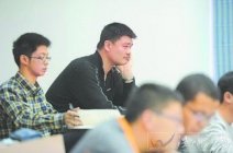 姚明同桌淡定哥其实也没什么 在这课堂姚明只不过是