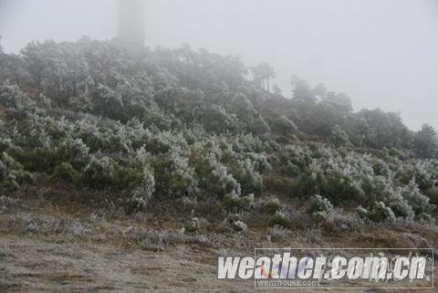 强冷空气袭贵州 威宁等地现凝冻及降雪天气