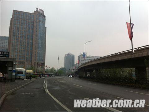 北京19日阴有雷阵雨