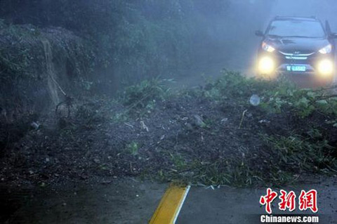 台风海葵影响江西庐山 庐山景区关闭