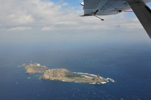 中国飞机飞临钓鱼岛上空 日出动F-15战机应对