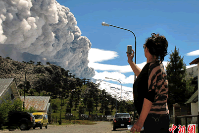 阿根廷科帕韦火山喷发 2012年12月22日阿根廷火山爆发