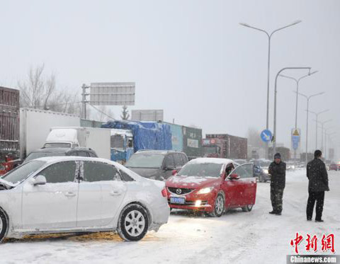 吉林频遭暴雪侵袭 今冬降雪量创历史新纪录