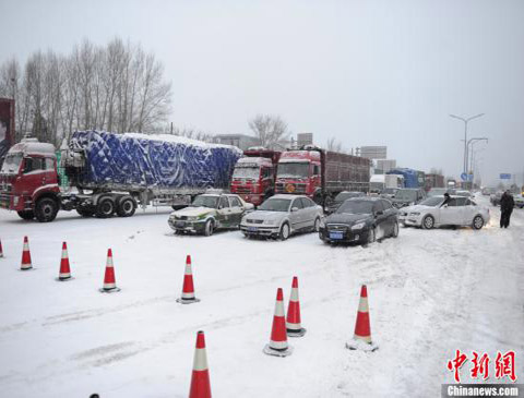 吉林频遭暴雪侵袭 今冬降雪量创历史新纪录