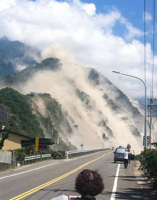 台湾南投6.7级地震