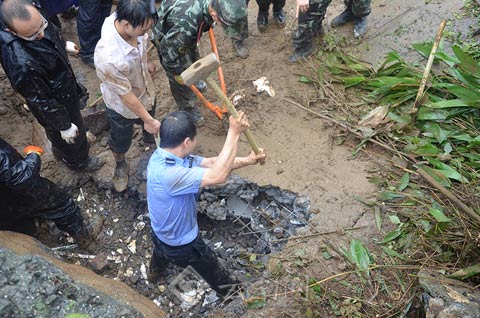 云南盐津山体滑坡