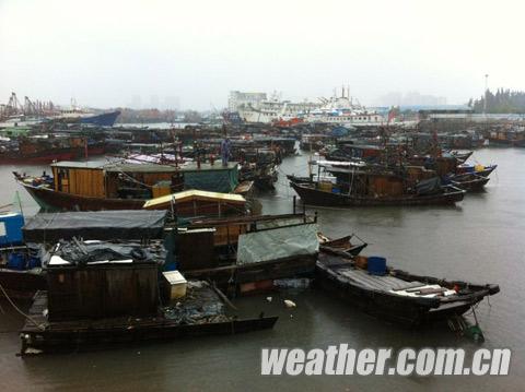 温比亚进入广西带来暴雨 北海国际客运港今日起停航