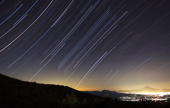 2013英仙座流星雨时间 13日七夕凌晨一起去看英仙座流星雨