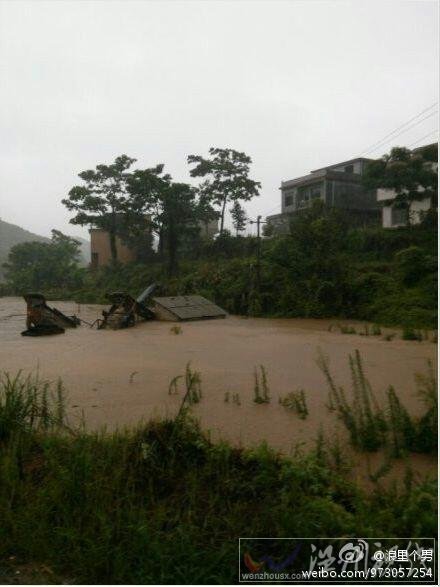 蓝山暴雨 百年一遇暴雨引发泥石流多人被埋