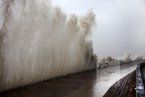 菲特台风影响浙江 大暴雨灌满钱塘江水位超警戒线