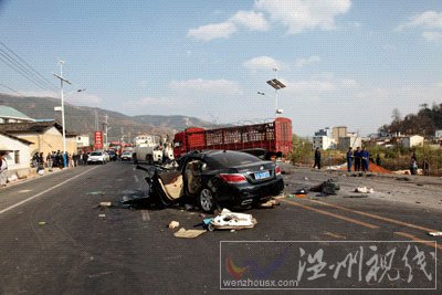 玉通公路汉邑至水磨村路段车祸