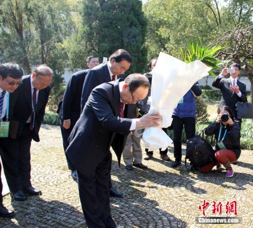 蒋介石之孙奉化祭祖