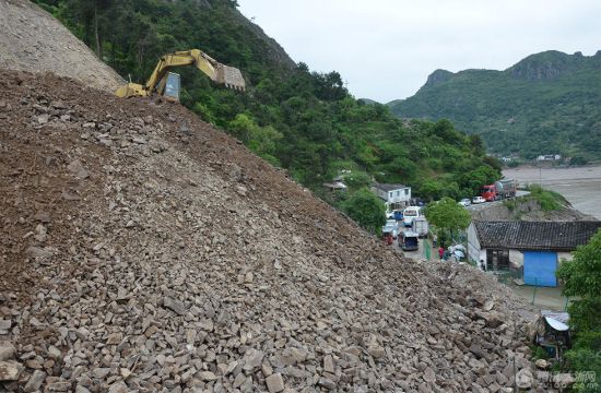 苍南山体塌方