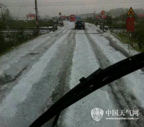 内蒙古冰雹强对流天气