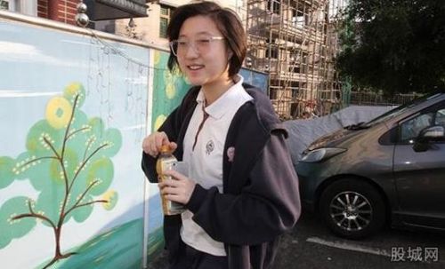 小龙女想见成龙遭拒