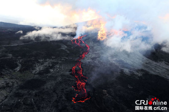 法国火山喷发