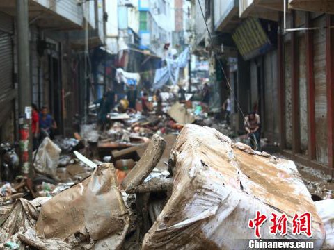 四川南江暴雨引发山洪和山体滑坡已造成2人死亡