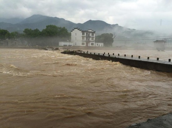 江西婺源降暴雨