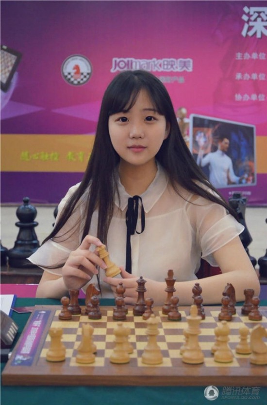 象棋美少女走红