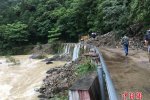 浙江丽水暴雨 龙丽高速发生山体滑坡