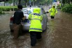 妮妲登陆深圳带来暴雨 罗湖区笋岗宝安路口积水达