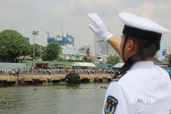 中国海军抵达越南