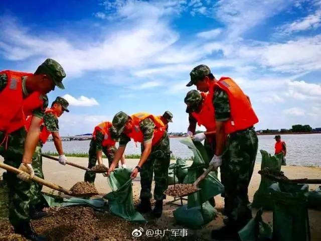 抗洪官兵伙食曝光