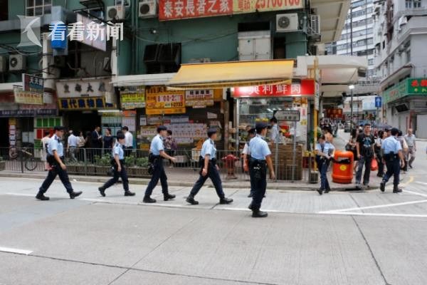 女警闹市区遭狙击