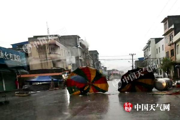 南方雨势再增强 华南等气温暴跌超10℃