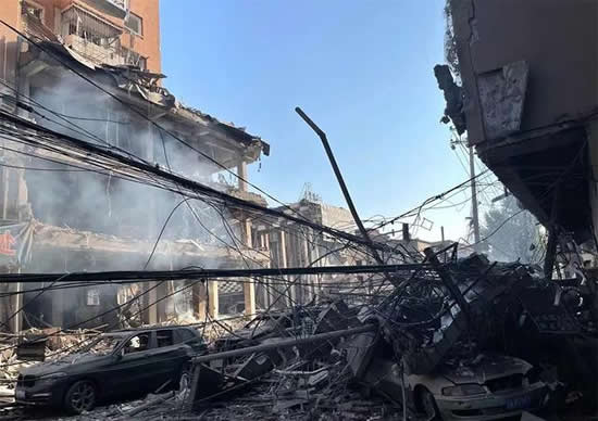 沈阳一饭店燃气爆炸 半条街成废墟