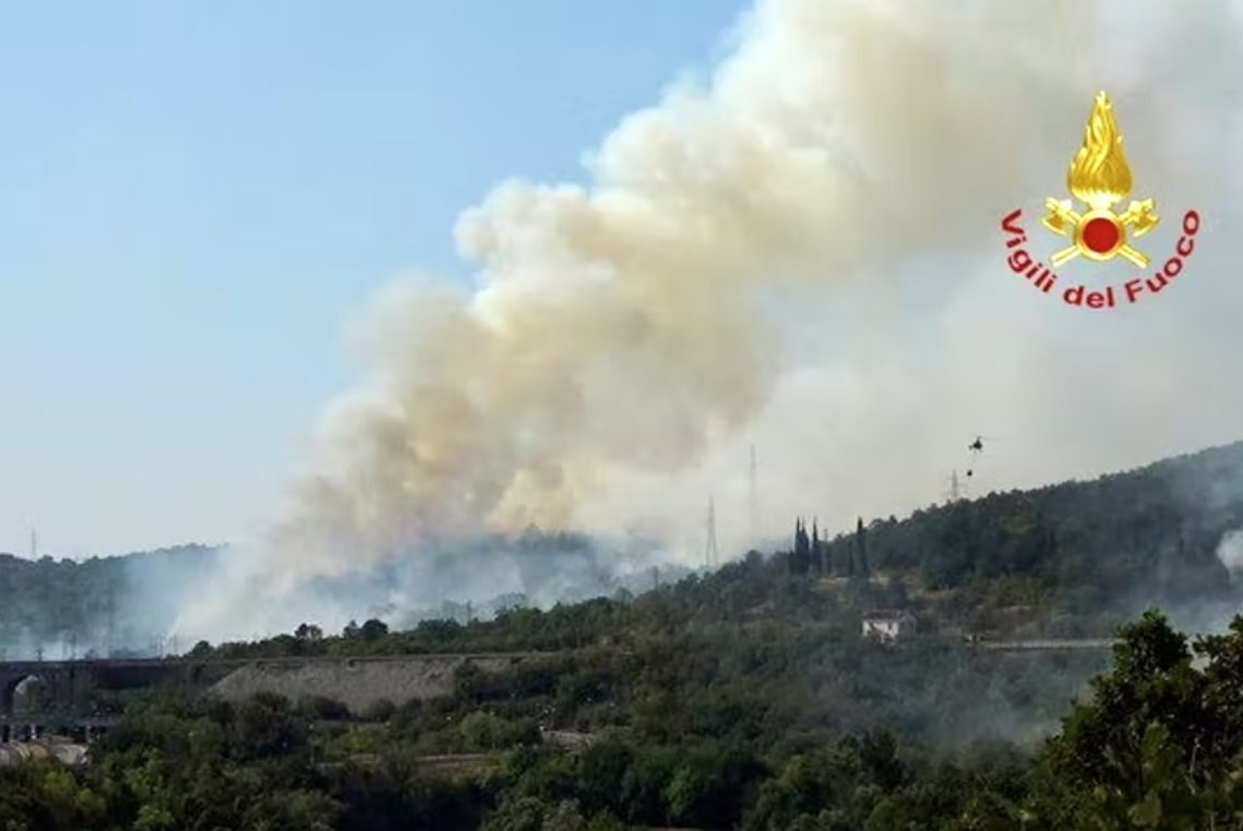 意大利野火 意大利高温天气导致多地发生野火